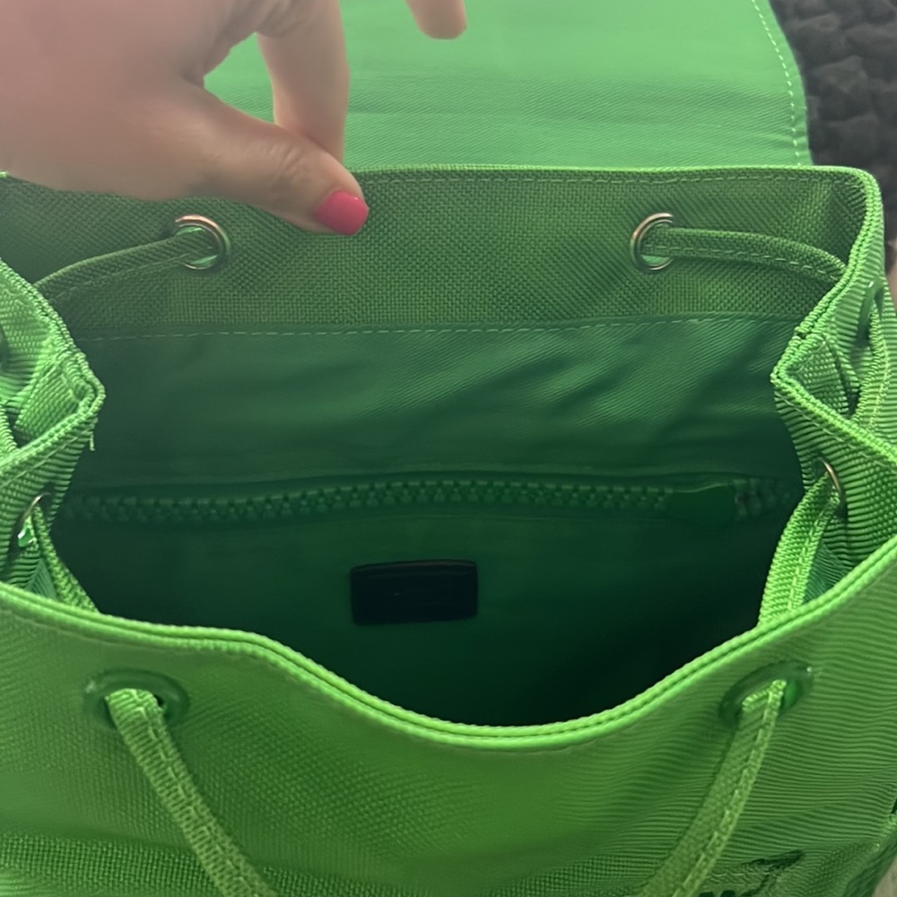 Urban Outfitters Green Mini backpack New with tag - Picture 5 of 5